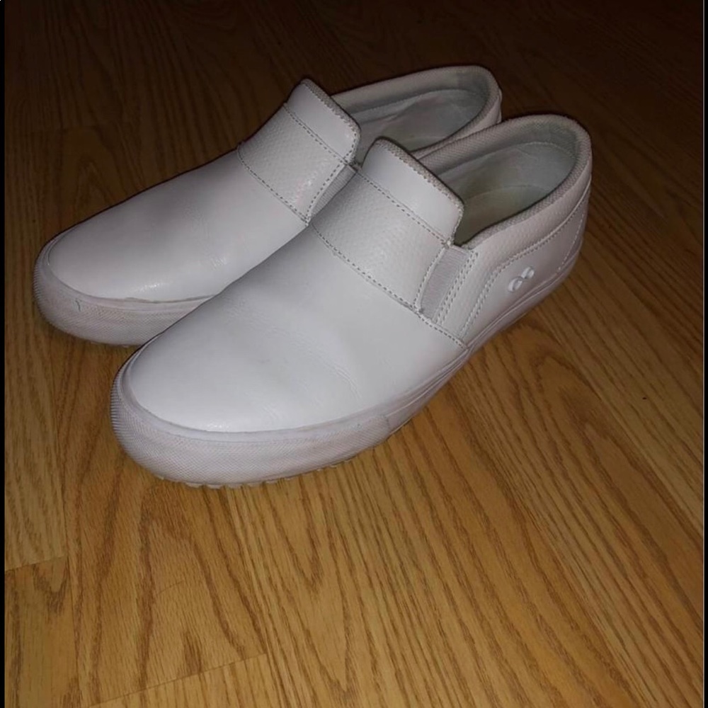 Women’s Infinity Nursing Shoes - Picture 3 of 3